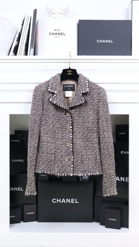 Chanel 01年棕色粗花呢金扣上衣外套