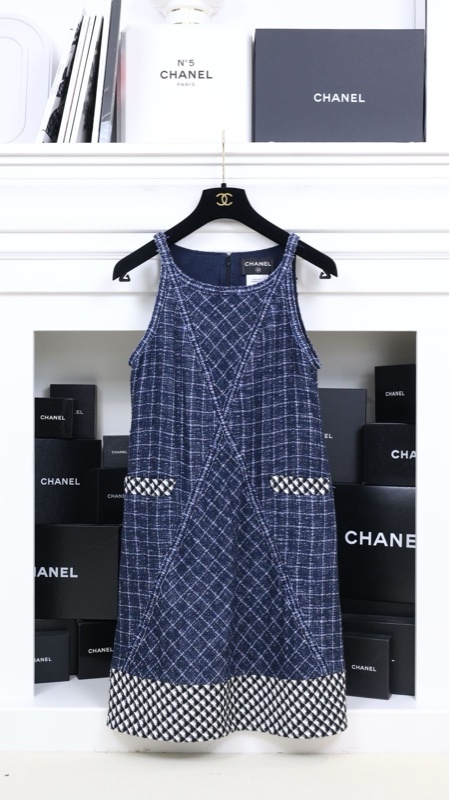 Chanel 13年春夏秀款蓝色粗花呢两口袋连衣裙