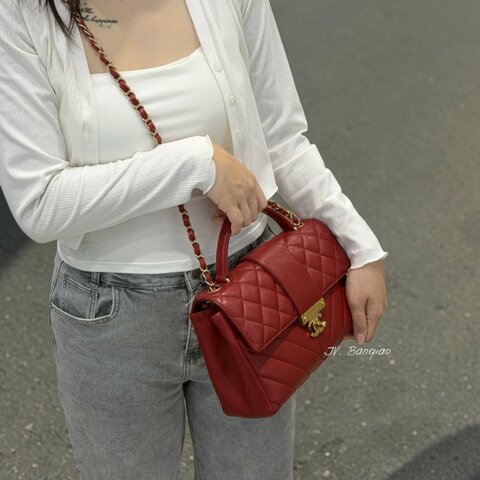 JS1526-CHANEL  紅色小牛皮菱格拚V紋下蓋手提包AS0711
