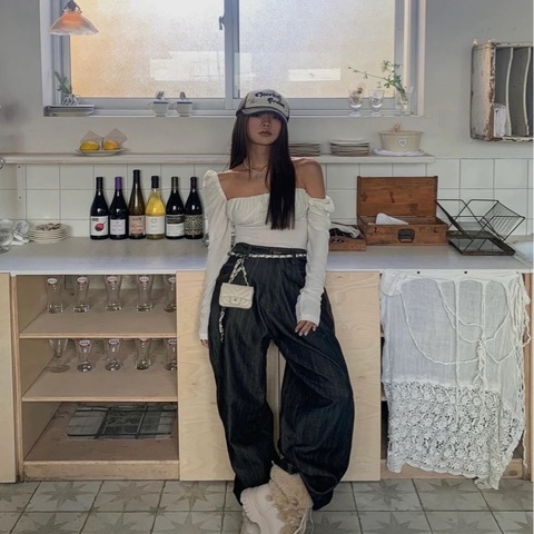 Chanel香奈兒米色V紋腰包小卡包