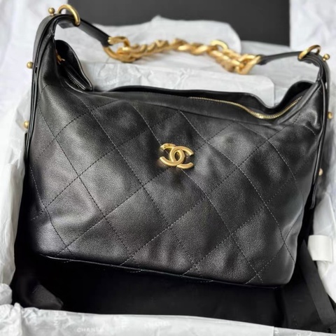 Chanel • 22c黑金嬉皮Hobo餃子包 全新全配