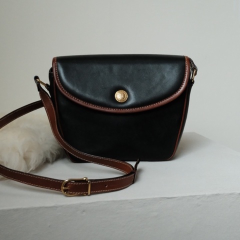 CELINE Vintage 1980s 經典凱旋門金餅 沉靜黑x焦糖棕撞色馬鞍斜背包