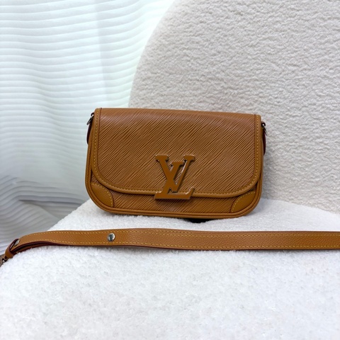 LV 蜜黃EPI牛皮大logo下蓋Buci法棍包M59459
