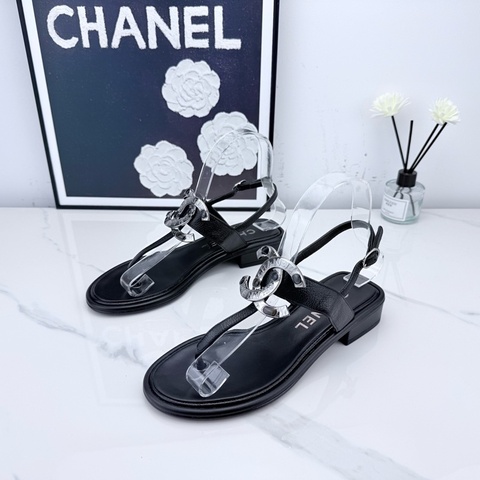 未使用 Chanel 香奈兒 黑色雙C寶石夾趾涼鞋 35.5碼