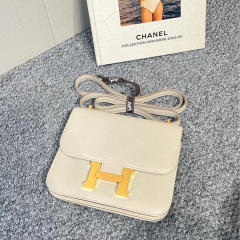 【震撼撿漏價👍🏻全網最低價💫】Hermes/愛馬仕 Constance 康斯坦斯 康康19  奶昔白金扣 四大金剛色經典保值款