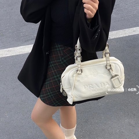 Prada • 經典白色浮雕全皮波士頓包
