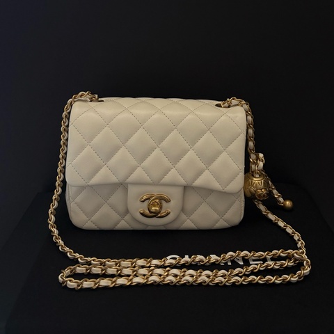 香奈兒CHANEL Mini Rectangle Pearl Crush 白色金球方胖   2026年 芯片