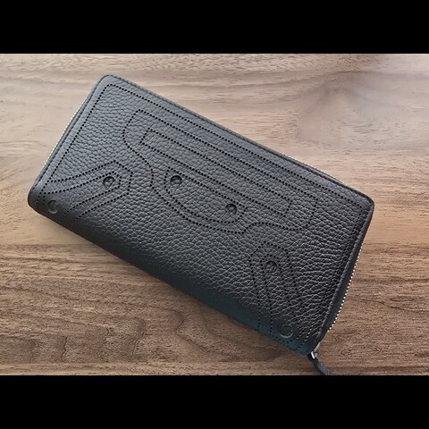 Balenciaga 黑色牛皮壓紋 Shadow 長夾 閒置全新未使用