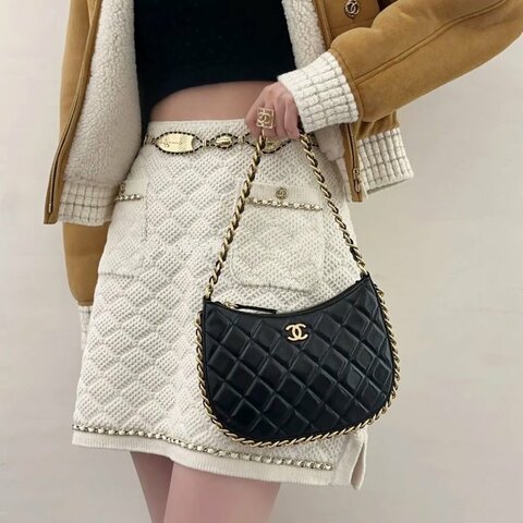 Chanel 黑金Hobo腋下包 羊皮 21.5×14.5cm  98新配件袋 盒 購證