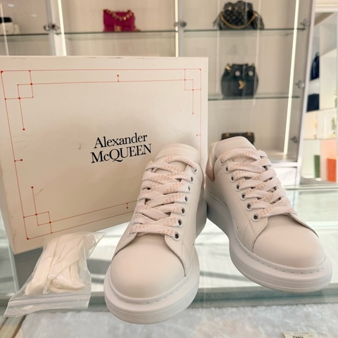*SHIHNA名牌精品*Alexander McQueen粉絨尾小白鞋/39號