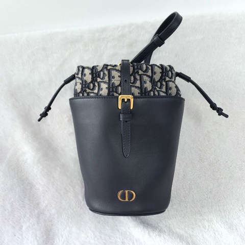 Dior 迪奧 30 Montaigne mini 抽繩 手提水桶包手提包肩背包 藍色老花拼皮 金扣