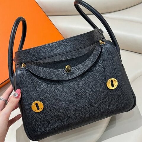 近新品 Hermes愛馬仕 黑金Lindy26
