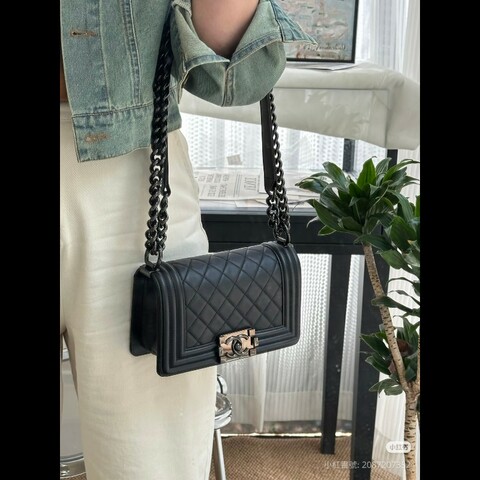 Chanel香奈兒 leboy 小號 
so black黑色牛皮 斜挎包
98新✨️