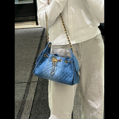 Chanel香奈兒 26A 25bag mini 
牛仔丹寧金扣 斜挎包
99新✨️