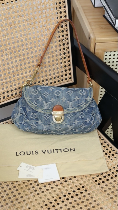 LV老花monogram牛仔丹宁preity腋下包单肩包