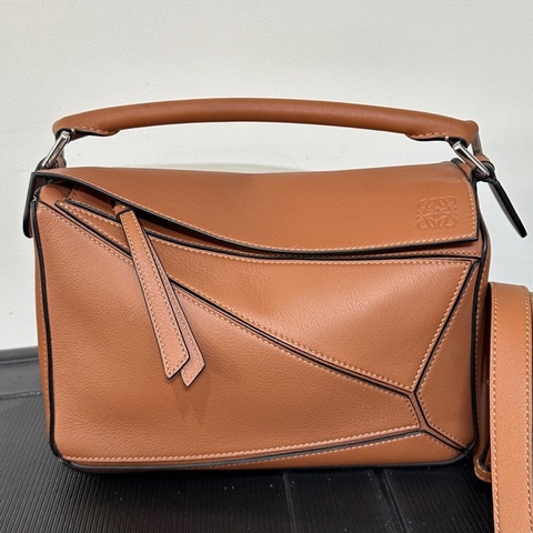Loewe羅意威puzzle小號