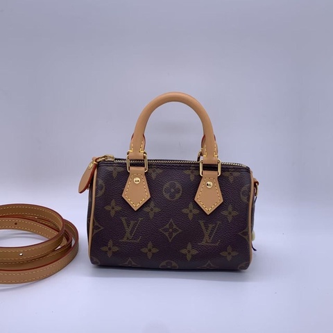LV路易威登老花speedy nano 经典老花 金色五金手提斜挎包 尺寸：约16cm×10cm左右 小巧精致可爱 拆卸肩带 手拎斜挎都好看
