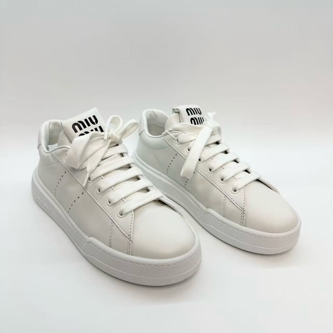 未使用miumiu繆繆 小白鞋35碼