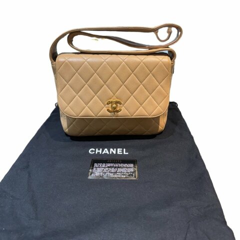Chanel香奈兒菱格紋方胖子雙C扣肩背包