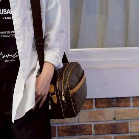 中性款男性款  裝滿故事的LV原花 Louis Vuitton 雙層 航空包 記者包 (LV Reporter PM)肩背包  斜背包