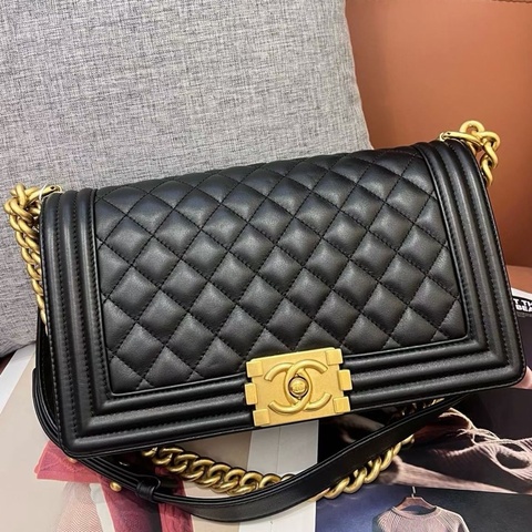 芯片款 Chanel香奈兒黑金牛皮Leboy中號