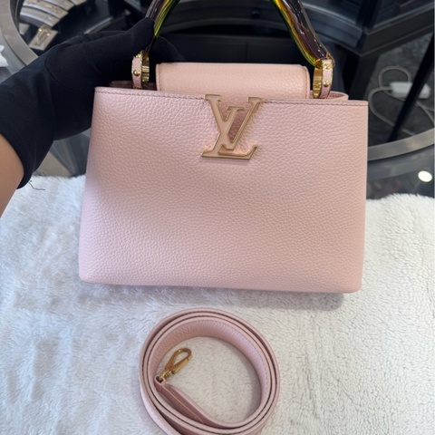LV Capucines BB 粉色 櫻花粉Taurillon皮革亞克力手柄卡普辛芯片款