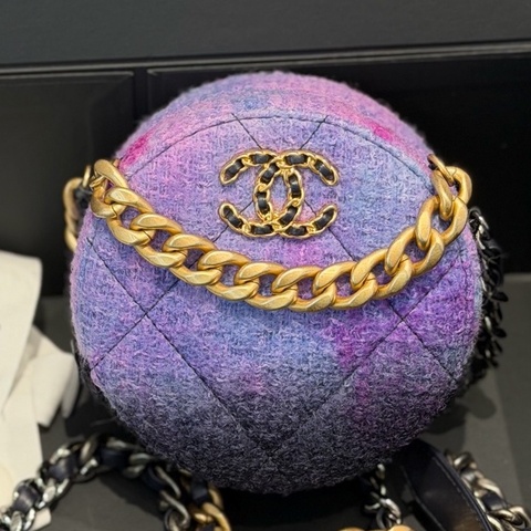 chanel 香奈兒 20A圓餅包軟泥金銀金屬紫色黑色藍色 原始成色 30開