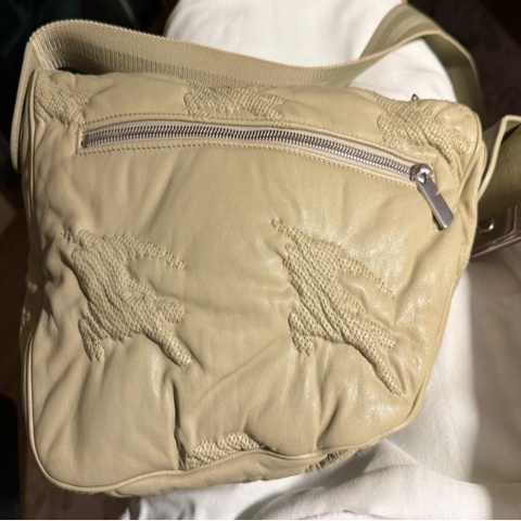 BURBERRY Medium Shield Messenger Bag