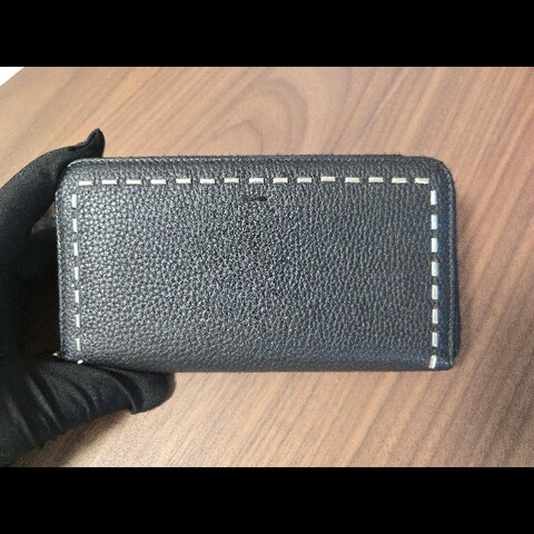 Fendi Selleria 鉚釘款 全拉鍊長夾
