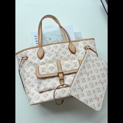 LV 路易威登 新款限定購物袋 neverfull 奶油白滿logo 金色五金 晶片款