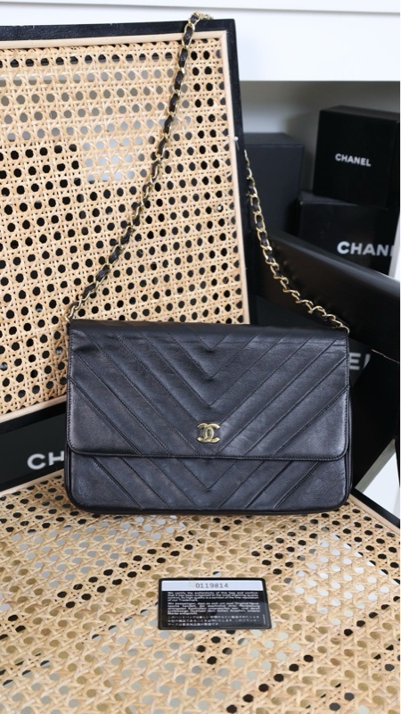 Chanel 1开黑金woc皮穿链单肩包腋下包