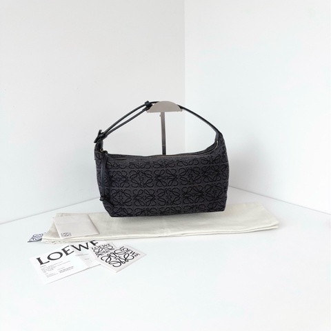 羅意威/Loewe Cubi 黑色大花飯盒包手提包腋下包單肩包
