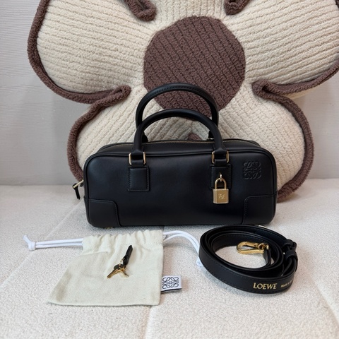 羅意威/Loewe 納帕牛皮革 Amazona 23 手袋 黑色 保齡球 手提包肩背包斜挎包 金扣