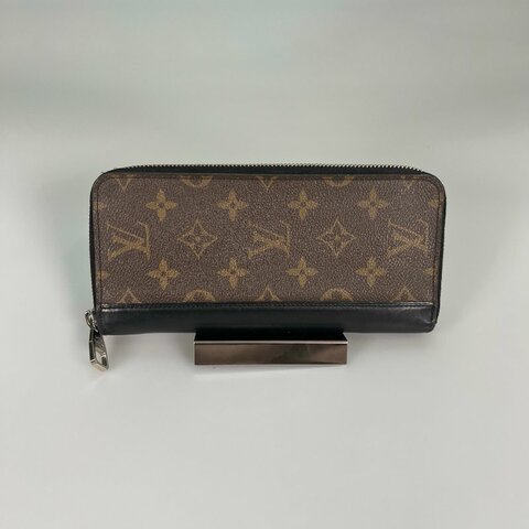 LV M60109 老花拚黑ㄇ拉長夾