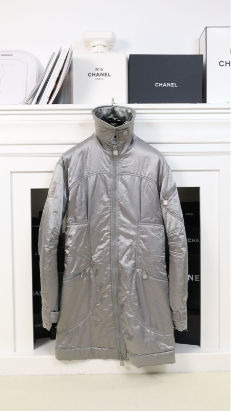 Chanel 04年运动方标系列银色棉服外套