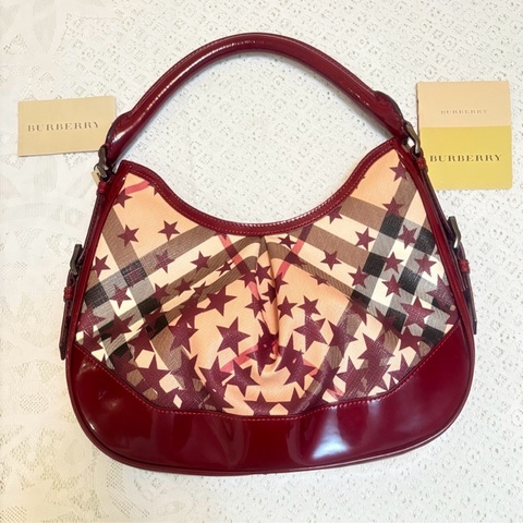 Burberry Nova Printed Stars Hernville Small Hobo