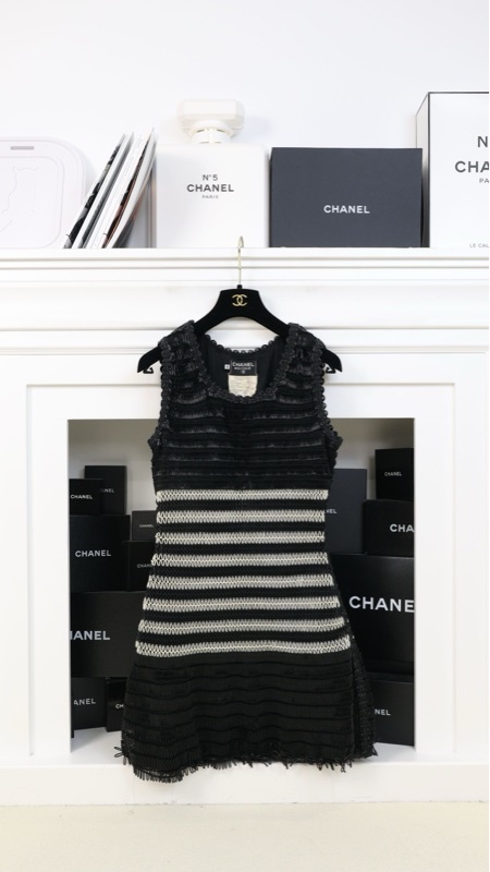 Chanel 94年秀款黑白电话线滚边背心连衣裙