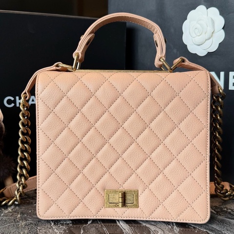 Chanel 香奈兒 裸粉色金扣2.55 handle 手提斜挎包 17開帶卡