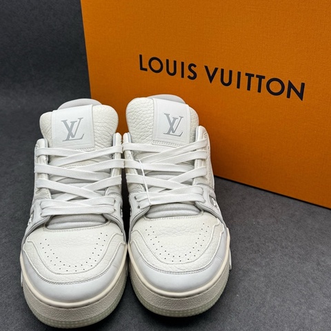 95新 LOUIS VUITTON Trainer 牛皮 白水泥 低幫 時尚板鞋 男女同款 白色 37.5碼