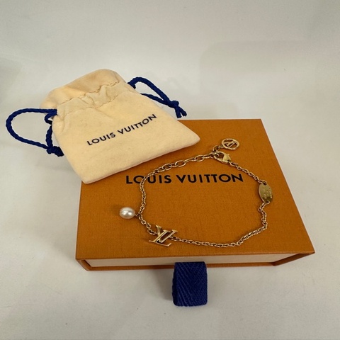 Lv 金色lconicLouisa珍珠吊飾可調手鏈