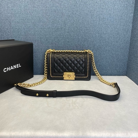香奈兒CHANEL黑金小號Leboy單肩斜挎包