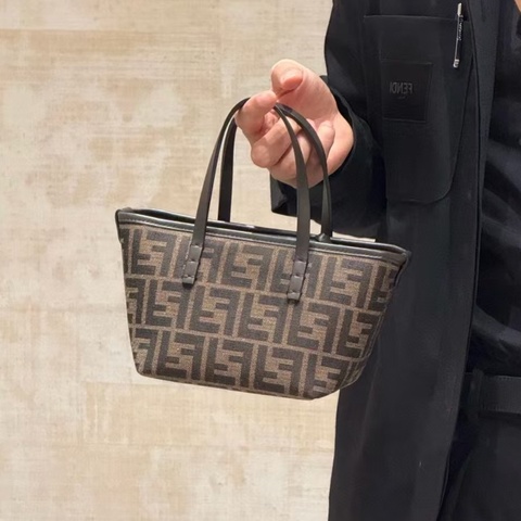 ✨Fendi芬迪｜新款老花mini roll迷你菜籃子tote｜閒置新