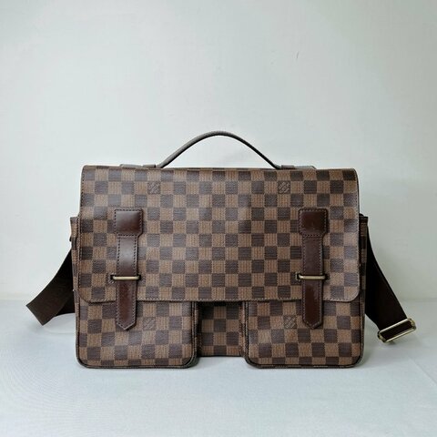 LV Broadway棋盤雙口袋斜背包