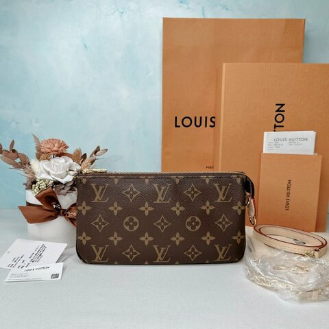LV 全新Pochette Accessoires老花麻將包