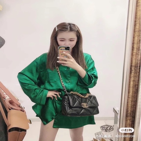CHANEL 香奈兒 19系列 經典雙C LOGO菱格紋小羊皮三用金鍊包 黑色