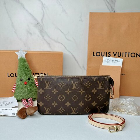 LV 全新Pochette Accessoires麻將包
