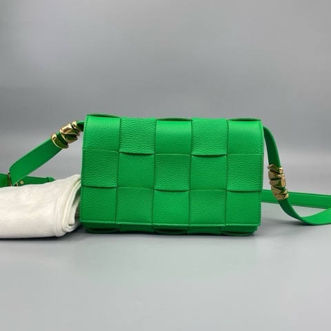 Bottega Veneta 葆蝶家 Cassette編織十五格斜挎包 尺寸22*14