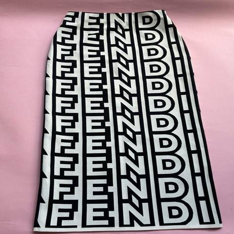 Fendi 白/黑滿版字母長裙38