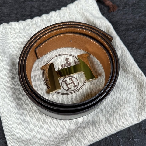 99新 HERMES/愛馬仕 經典金色H扣 黑色皮帶 110碼 U刻 寬度3.8cm 配件：塵袋
