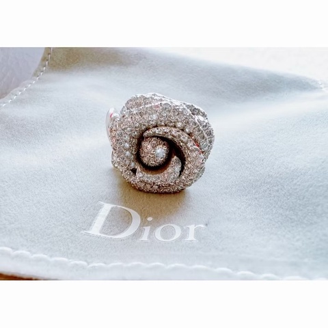 DIOR 高級珠寶鑽石戒指 一朵永不凋零的玫瑰  55尺吋